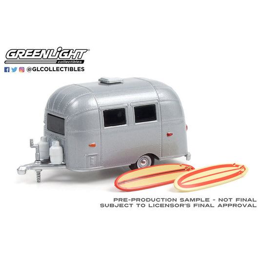 Airstream 16 Bambi (With Surfboards) in Silver