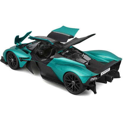 Aston Martin Valkyrie (2022) in Green