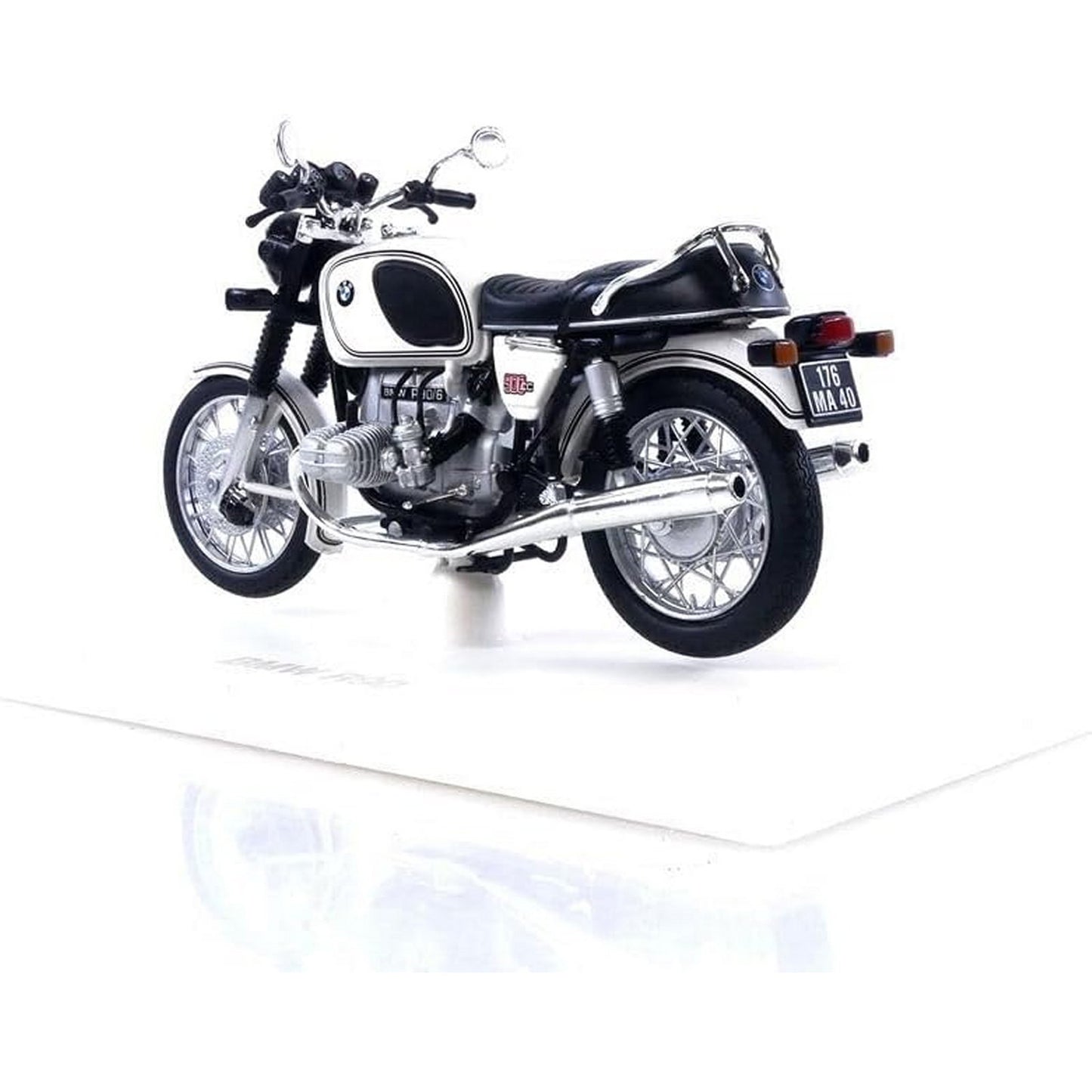 BMW R90/6 (1974) in White