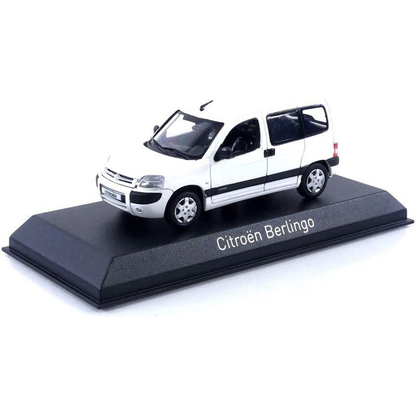 Citroen Berlingo (2004) in White