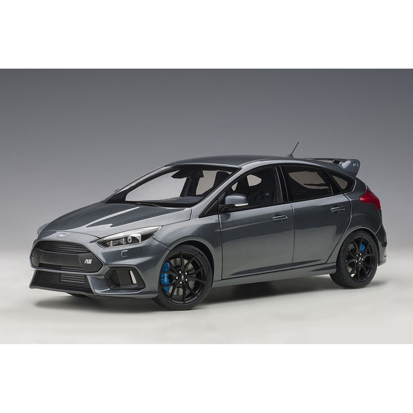 Ford Focus RS (2016) in Magnetic Grey