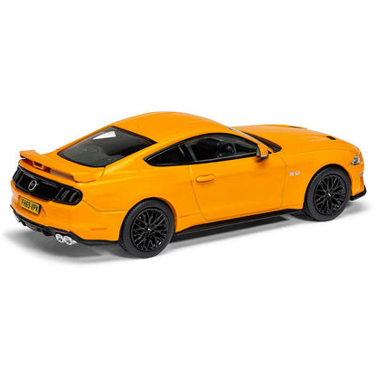 Ford Mustang Mk6 GT (Fastback) in Orange Fury