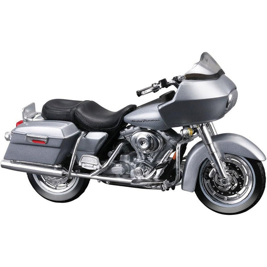 Harley Davidson FLTR Road Glide (2002) in Silver