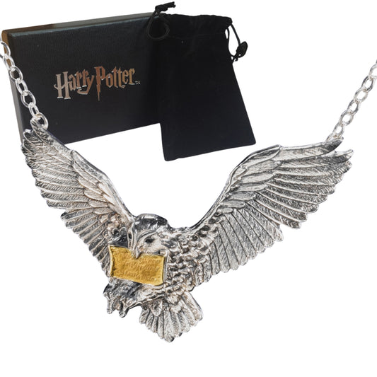 The Flying Hedwig Pendant From Harry Potter in Silver