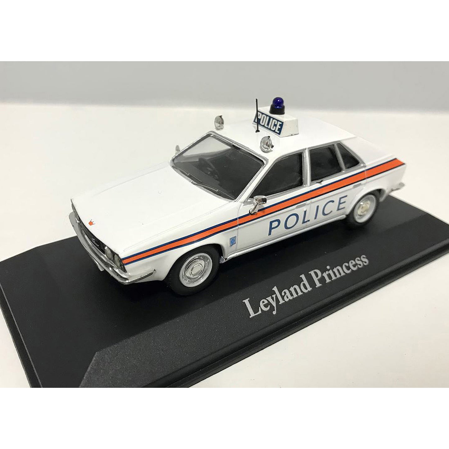 Leyland Princess (British Police) in White