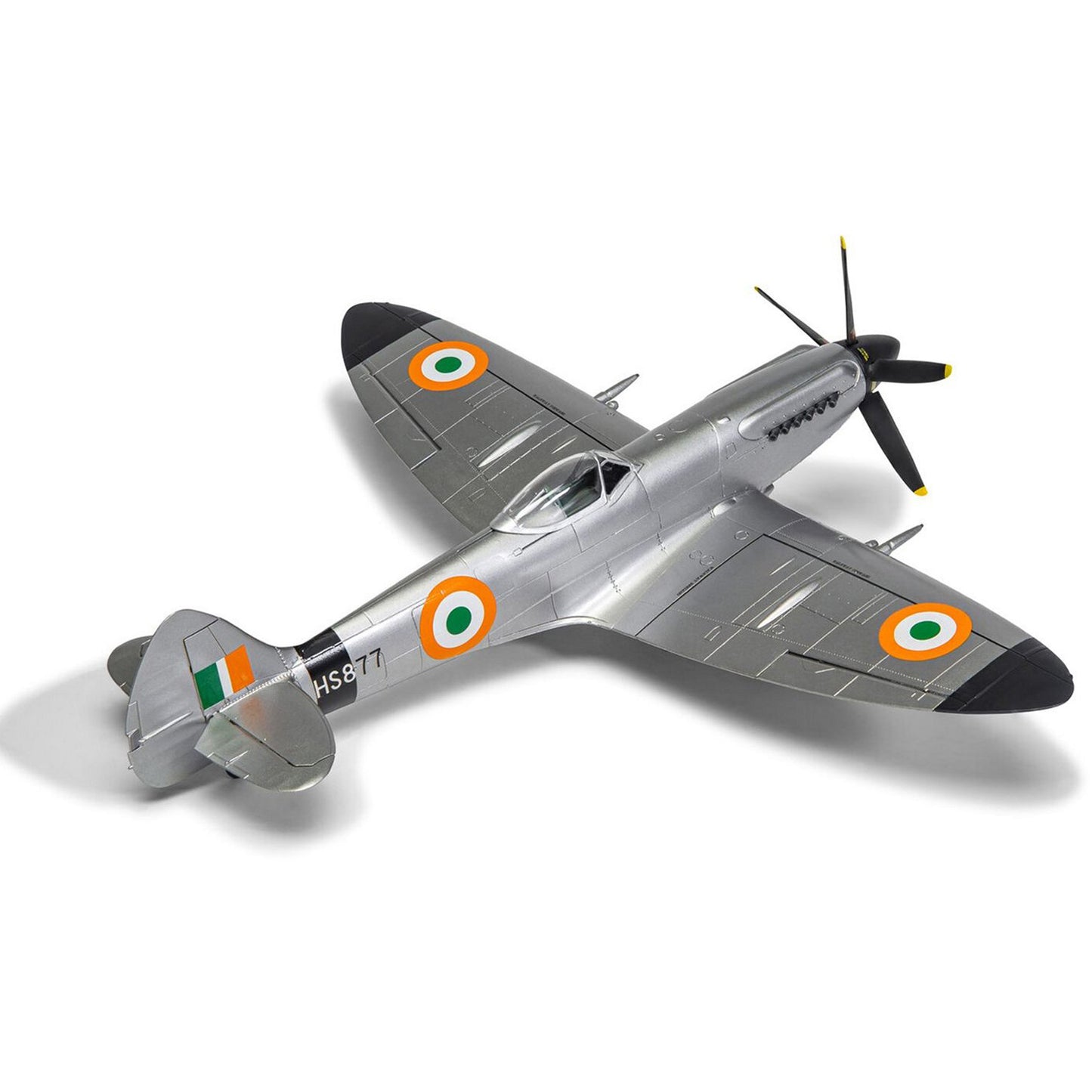 Supermarine Spitfire F Mk XVIII [Kit]