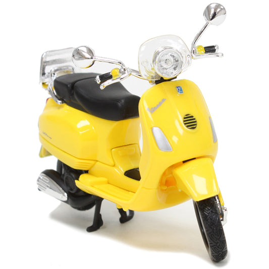 Vespa LXV (2013) in Yellow