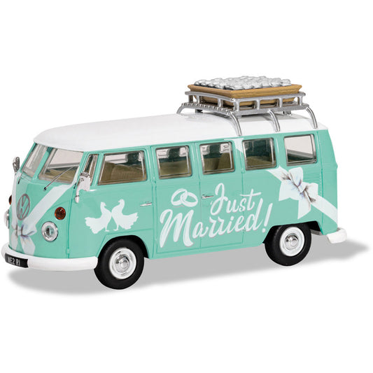 VW Camper (Just Married Version) in Blue